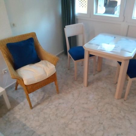 Appartement Los Cisnes Beach Studio 100M Playa à Benalmádena Extérieur photo