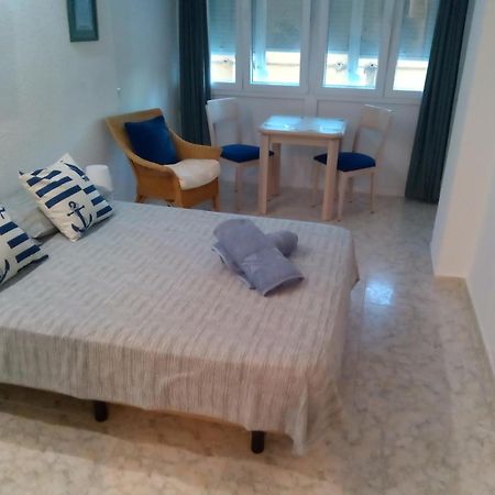 Appartement Los Cisnes Beach Studio 100M Playa à Benalmádena Extérieur photo