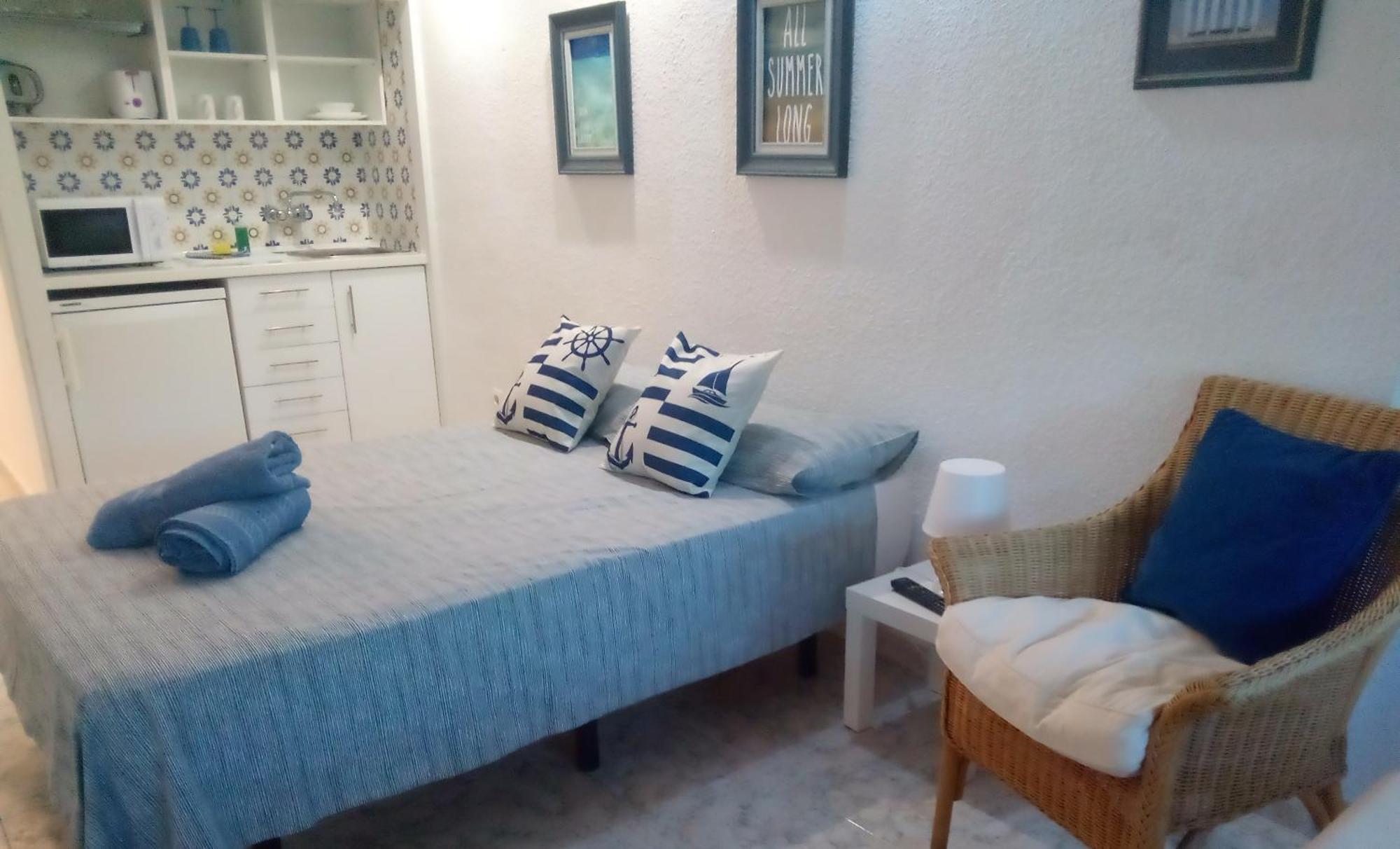 Appartement Los Cisnes Beach Studio 100M Playa à Benalmádena Extérieur photo